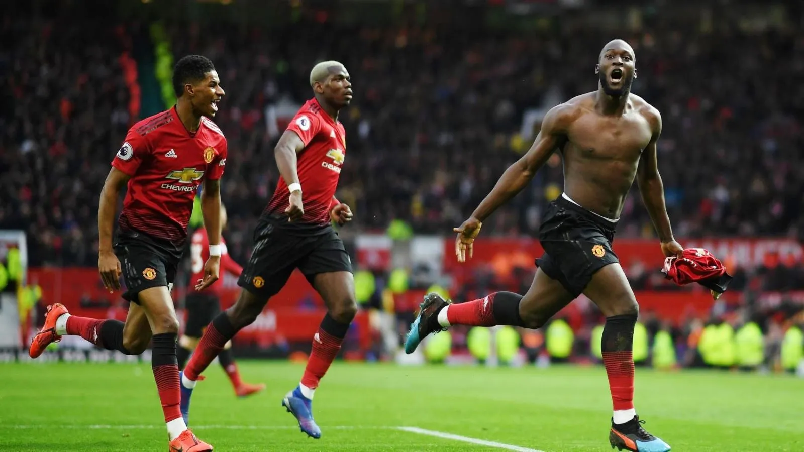 Lukaku tỏa sáng khi gặp Nga ngay trong trận đầu ra quân